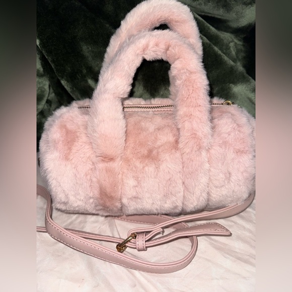 Juicy Couture Lets Get Cozy Roll Bag Dusty Blush Mini Bag - Picture 5 of 5